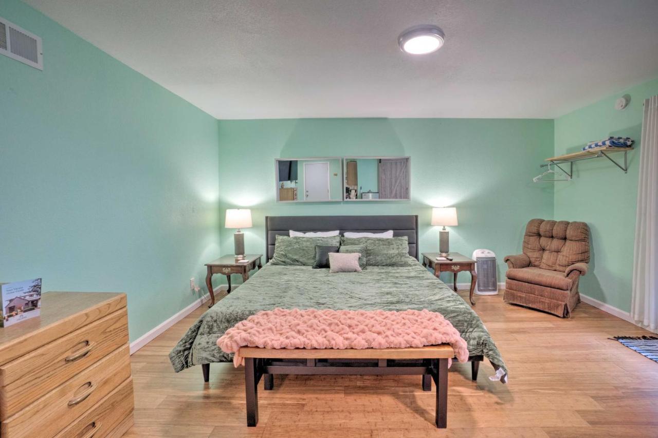 Soothing Studio With Lush Views 2 Mi To Beach! Smith River Экстерьер фото