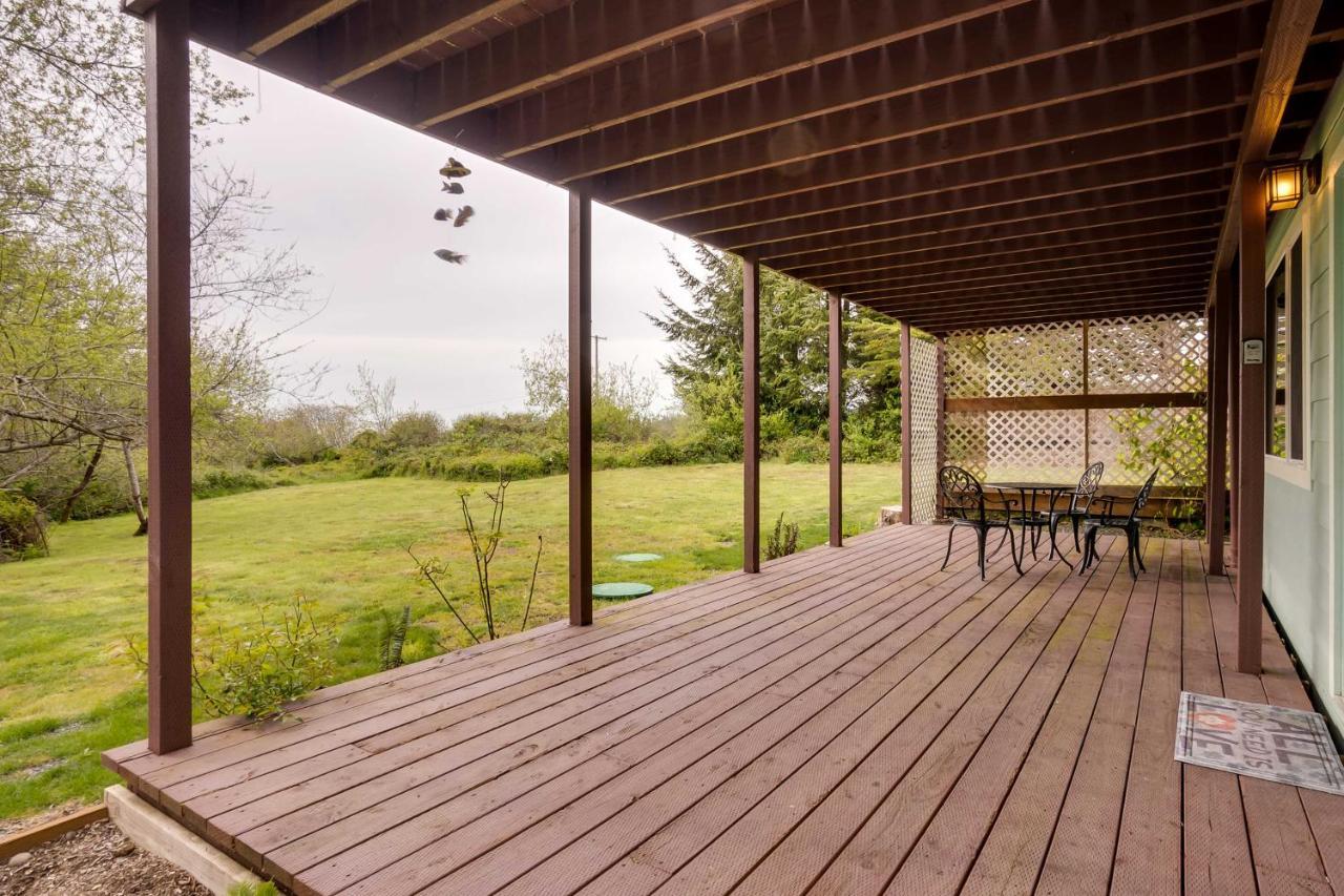 Soothing Studio With Lush Views 2 Mi To Beach! Smith River Экстерьер фото